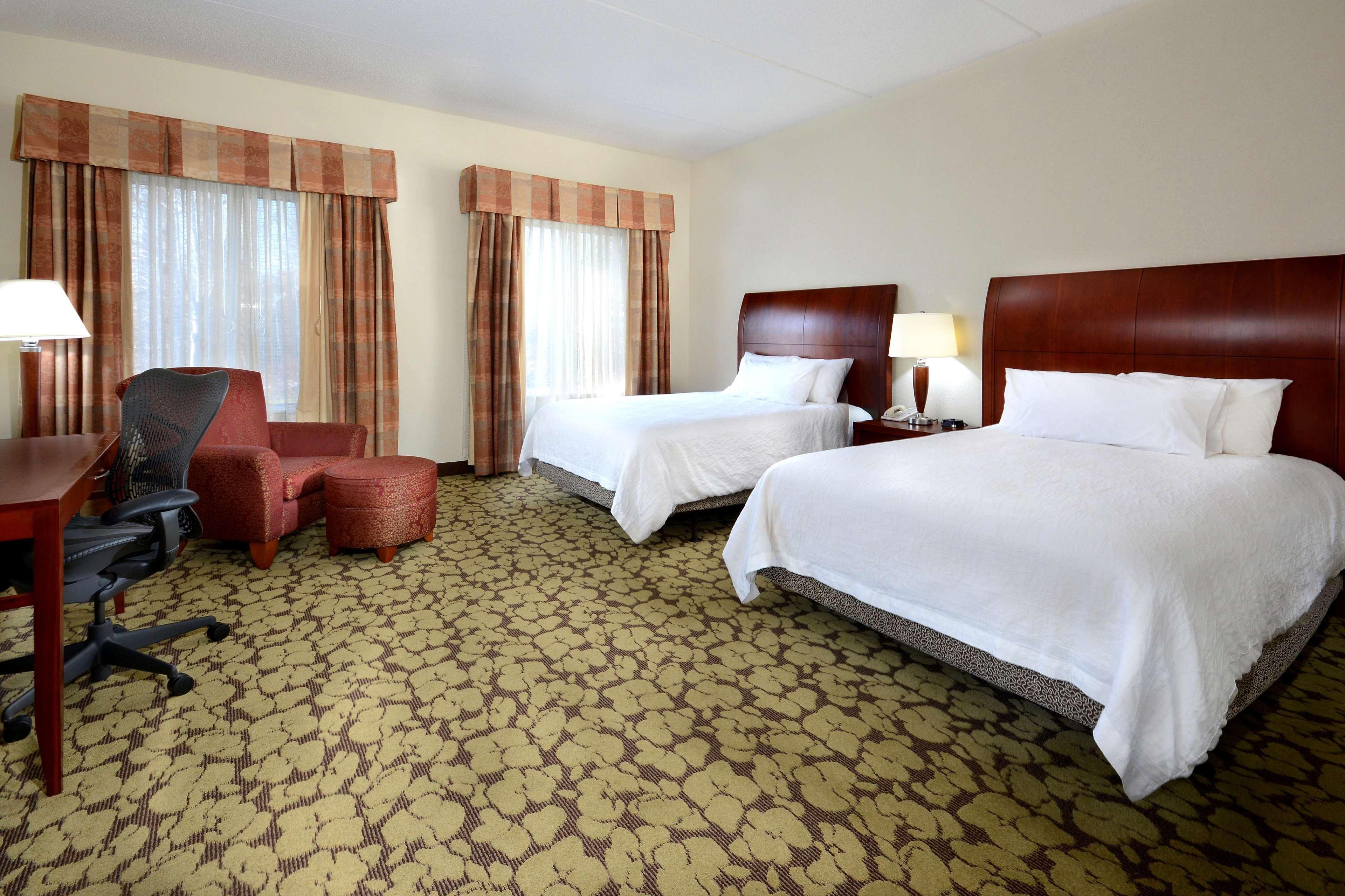 Hilton Garden Inn Greensboro Luaran gambar