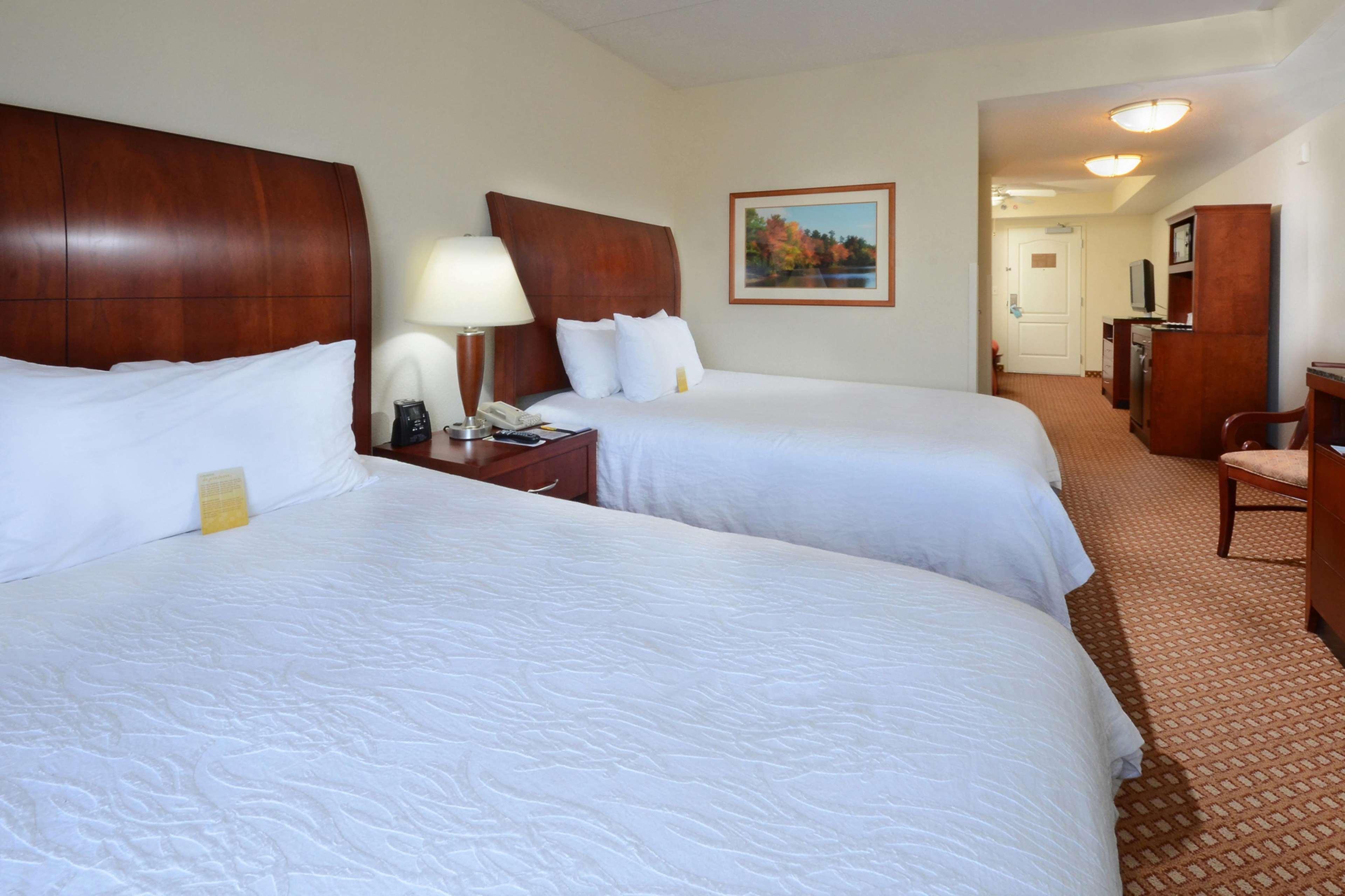 Hilton Garden Inn Greensboro Luaran gambar