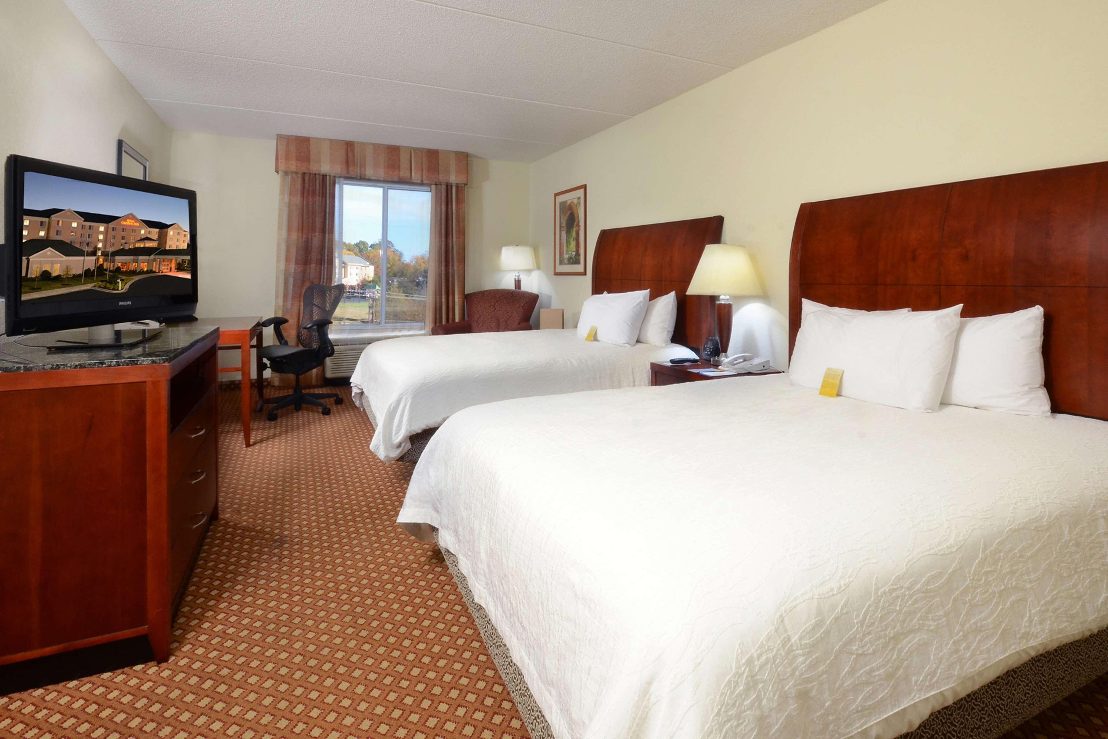Hilton Garden Inn Greensboro Luaran gambar