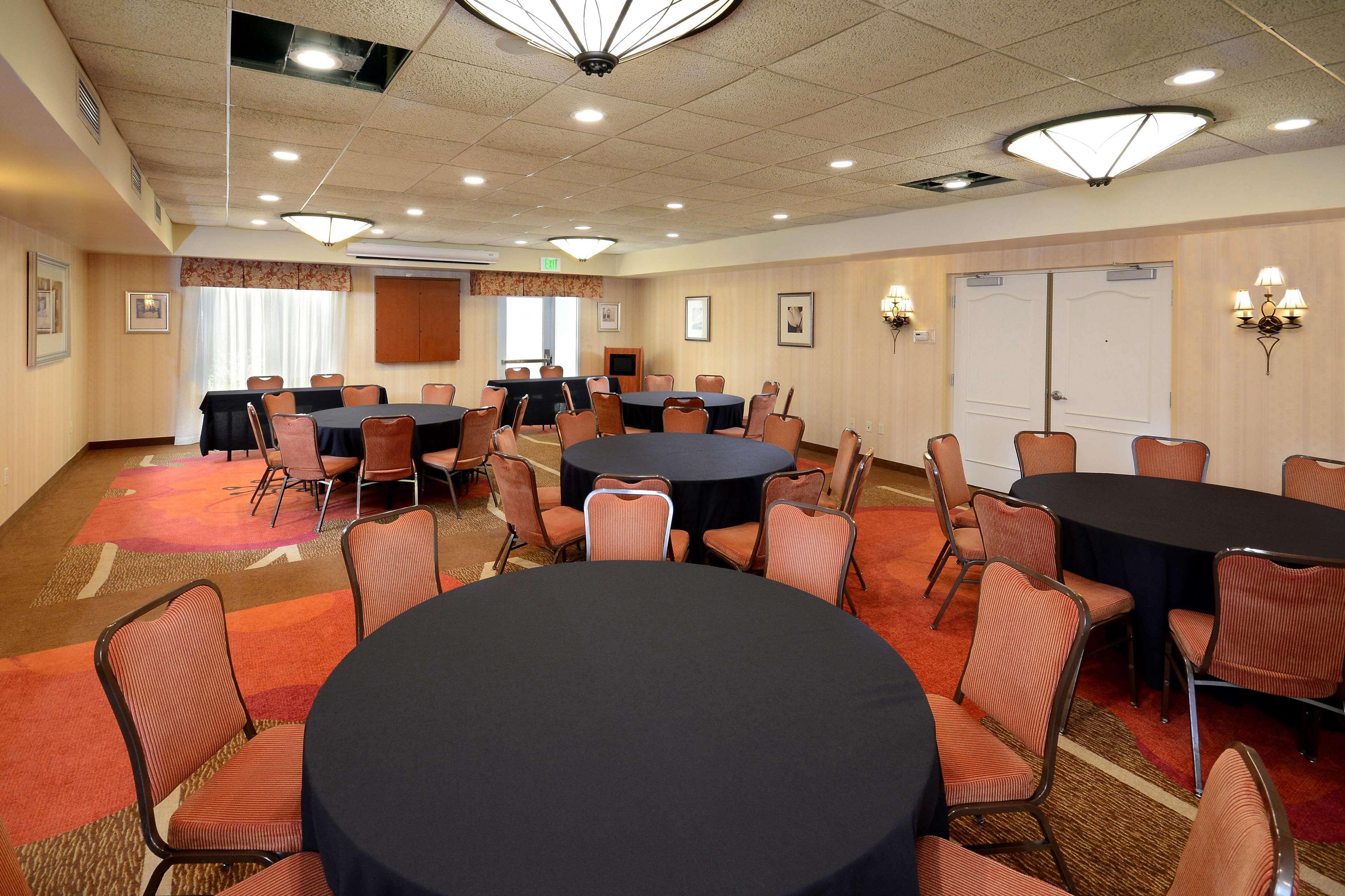 Hilton Garden Inn Greensboro Luaran gambar