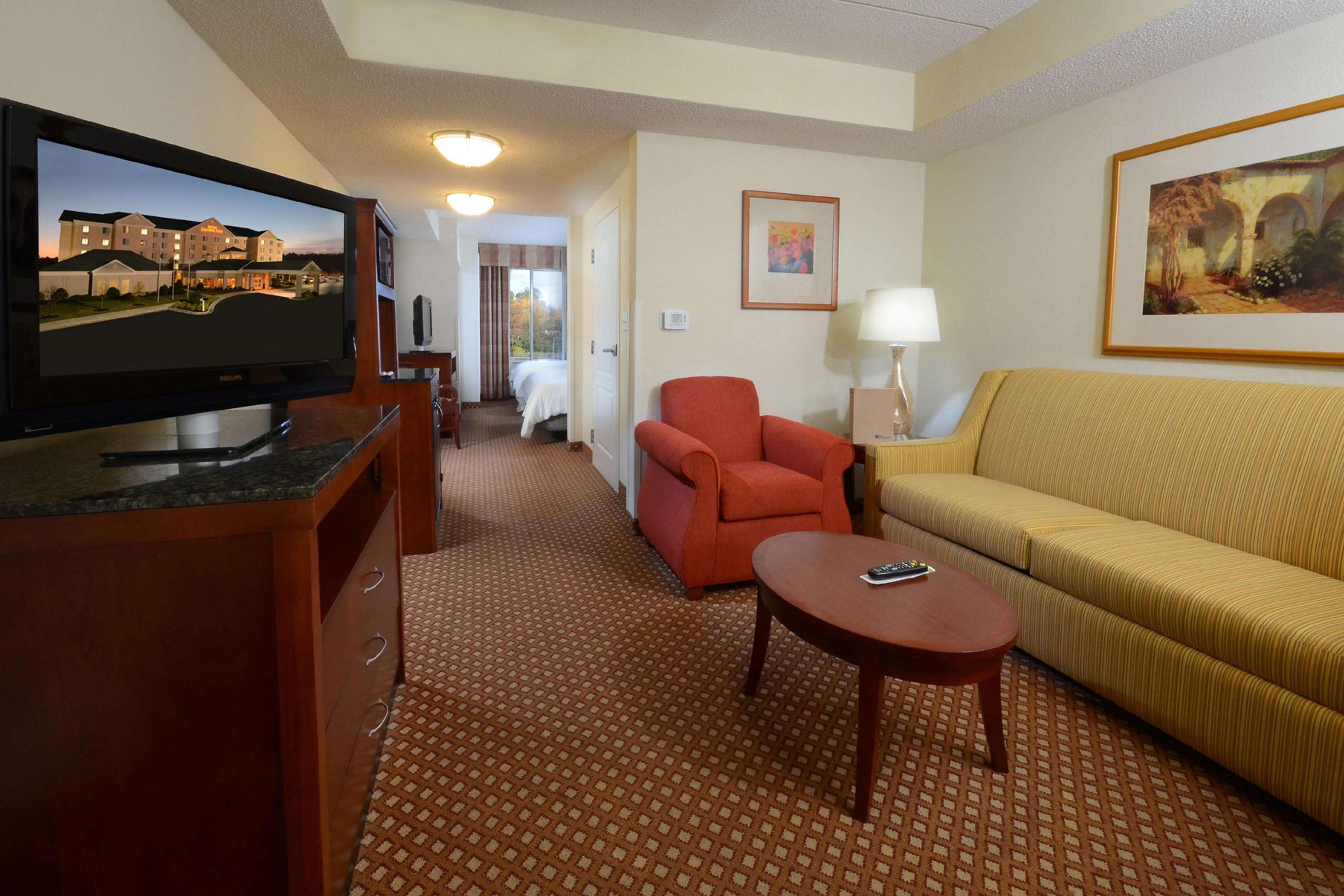 Hilton Garden Inn Greensboro Luaran gambar