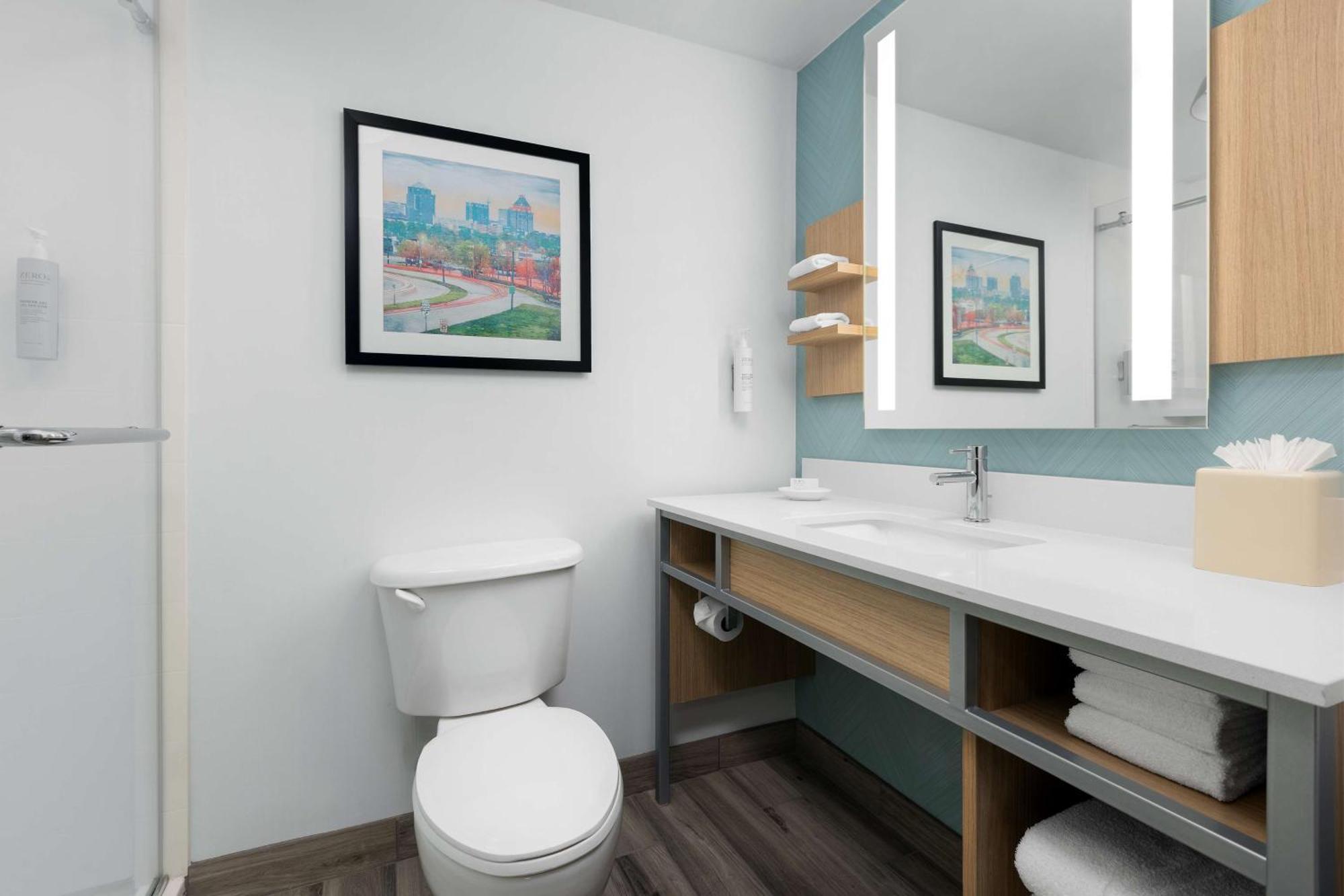 Hilton Garden Inn Greensboro Luaran gambar