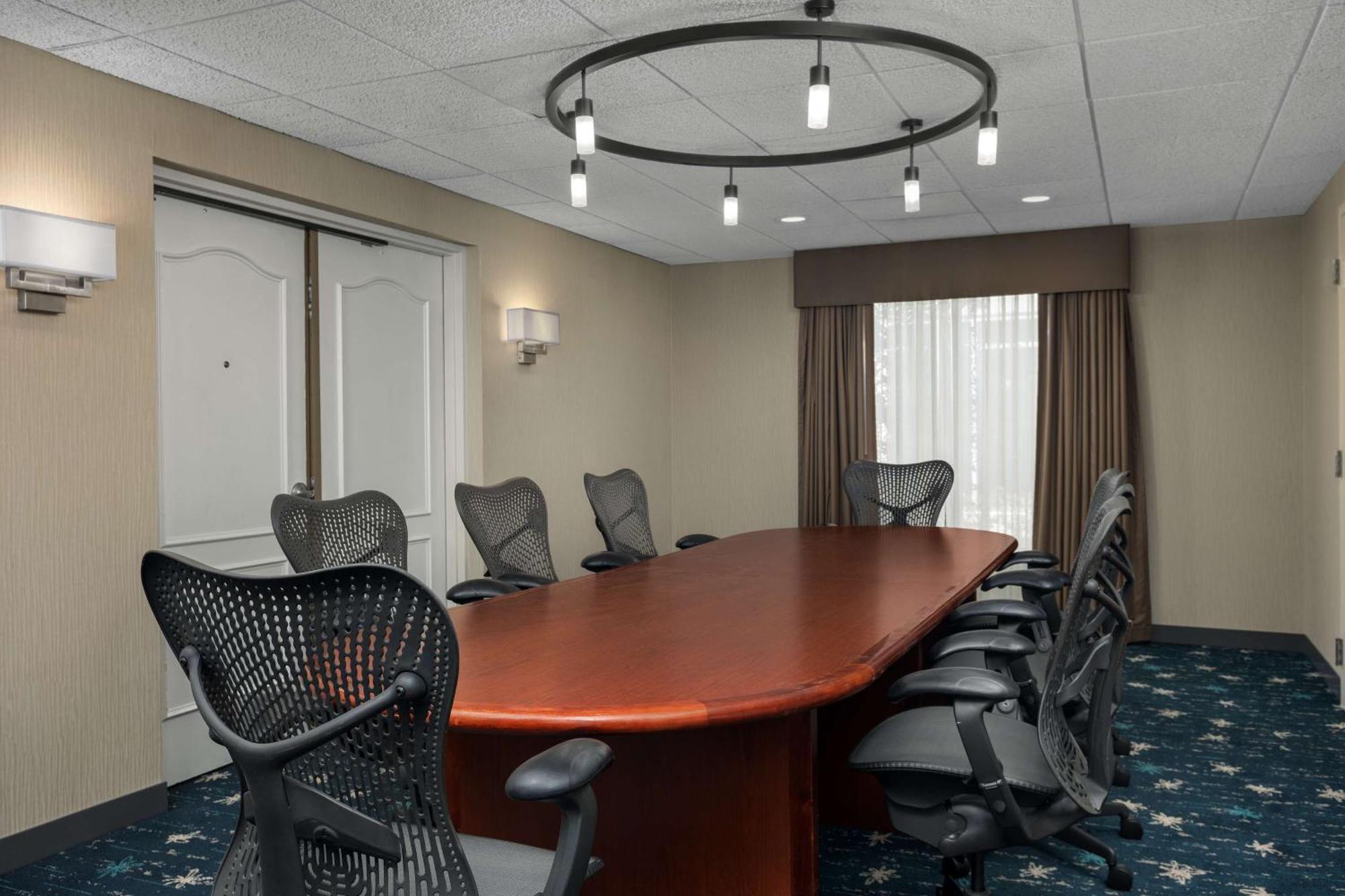 Hilton Garden Inn Greensboro Luaran gambar