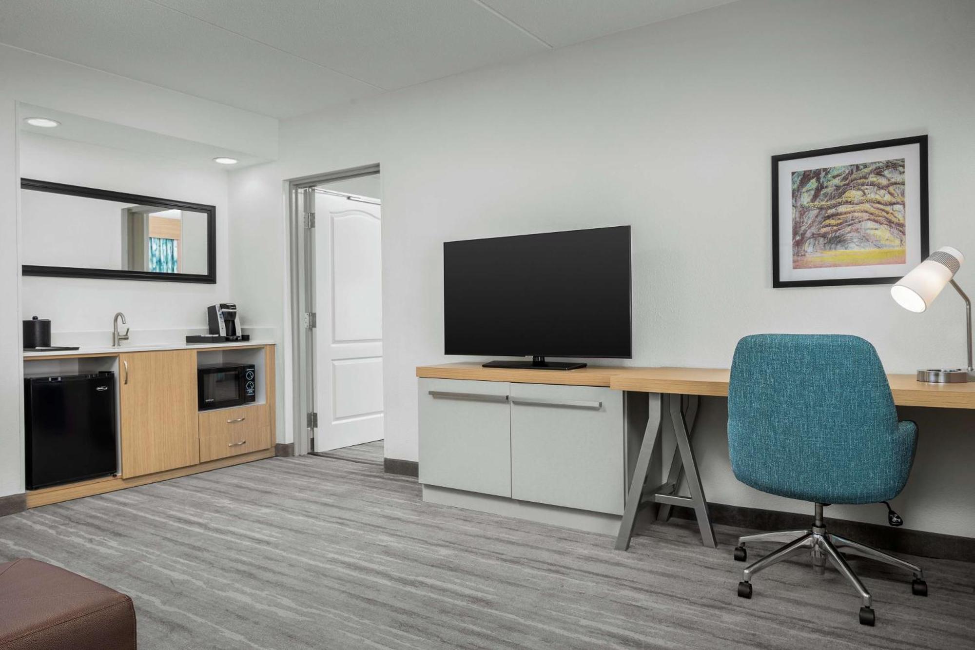 Hilton Garden Inn Greensboro Luaran gambar