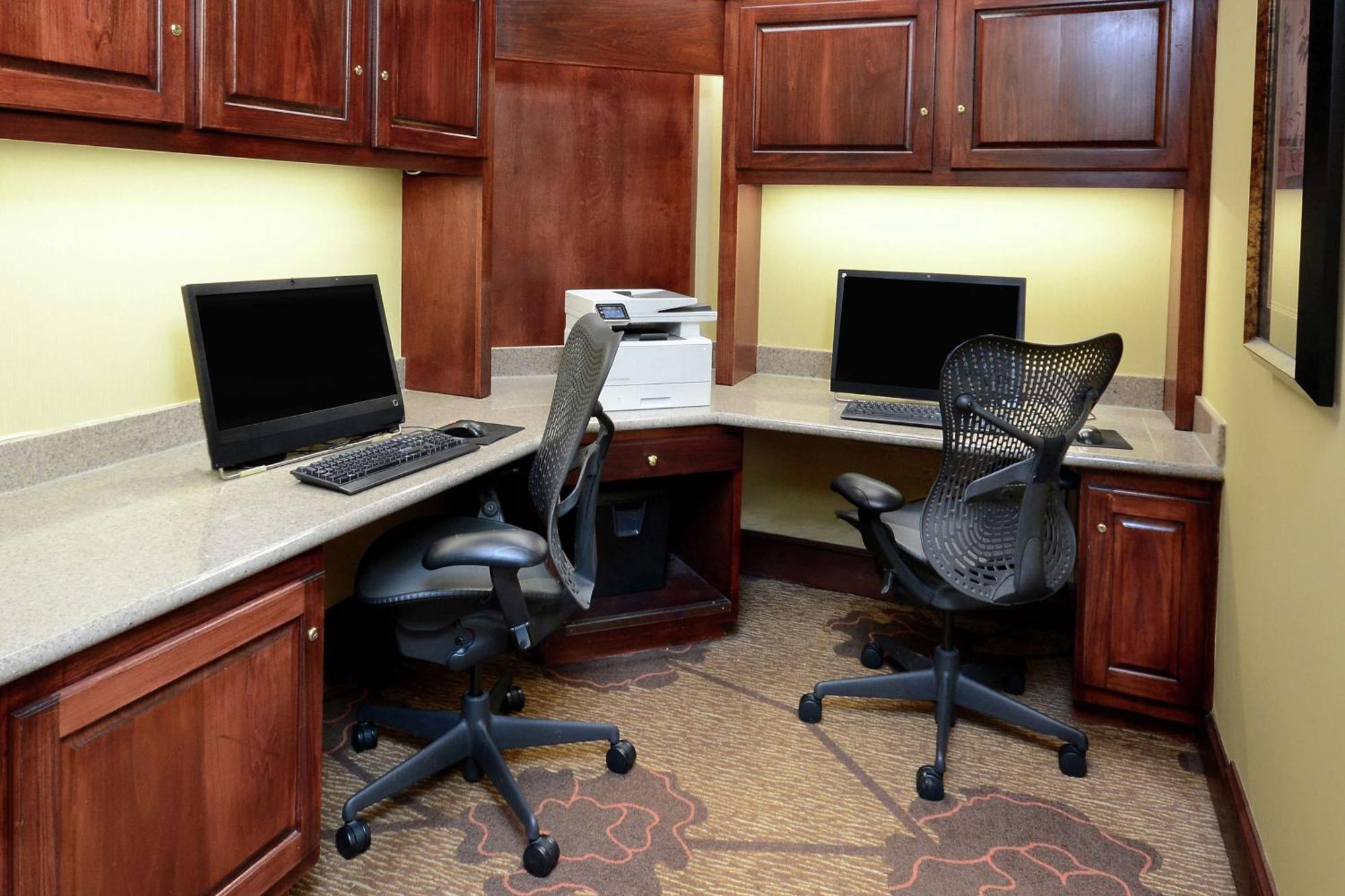 Hilton Garden Inn Greensboro Luaran gambar